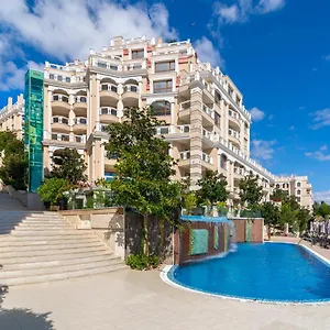Lägenhetshotell La, Golden Sands