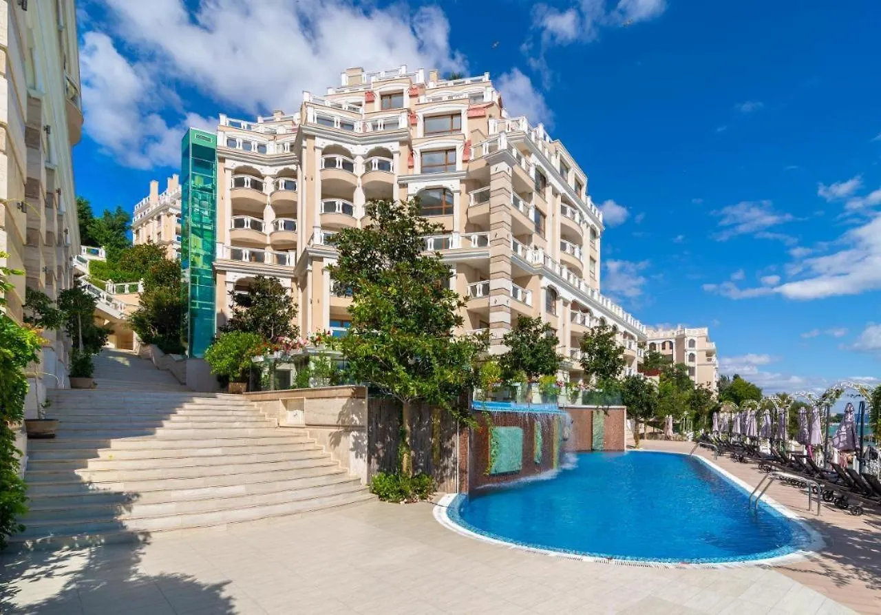 1Bd Ap In La Mer Complex Private Beach And Pool Golden Sands