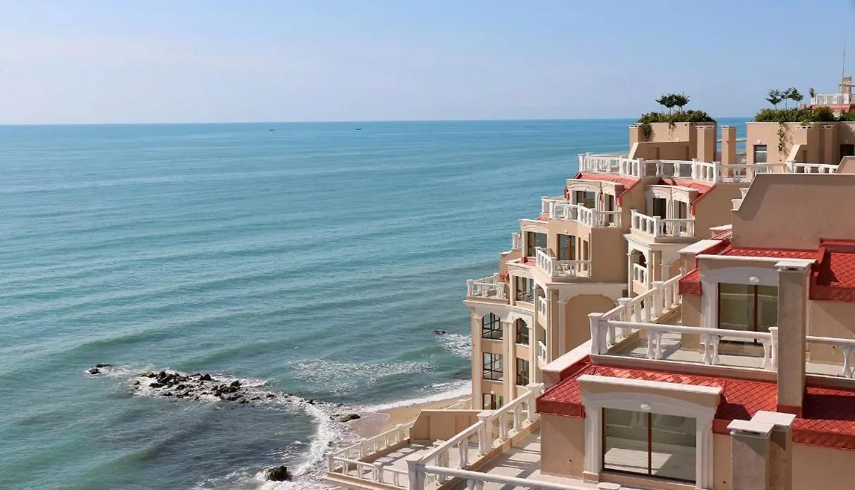 1Bd Ap In La Mer Complex Private Beach And Pool Golden Sands